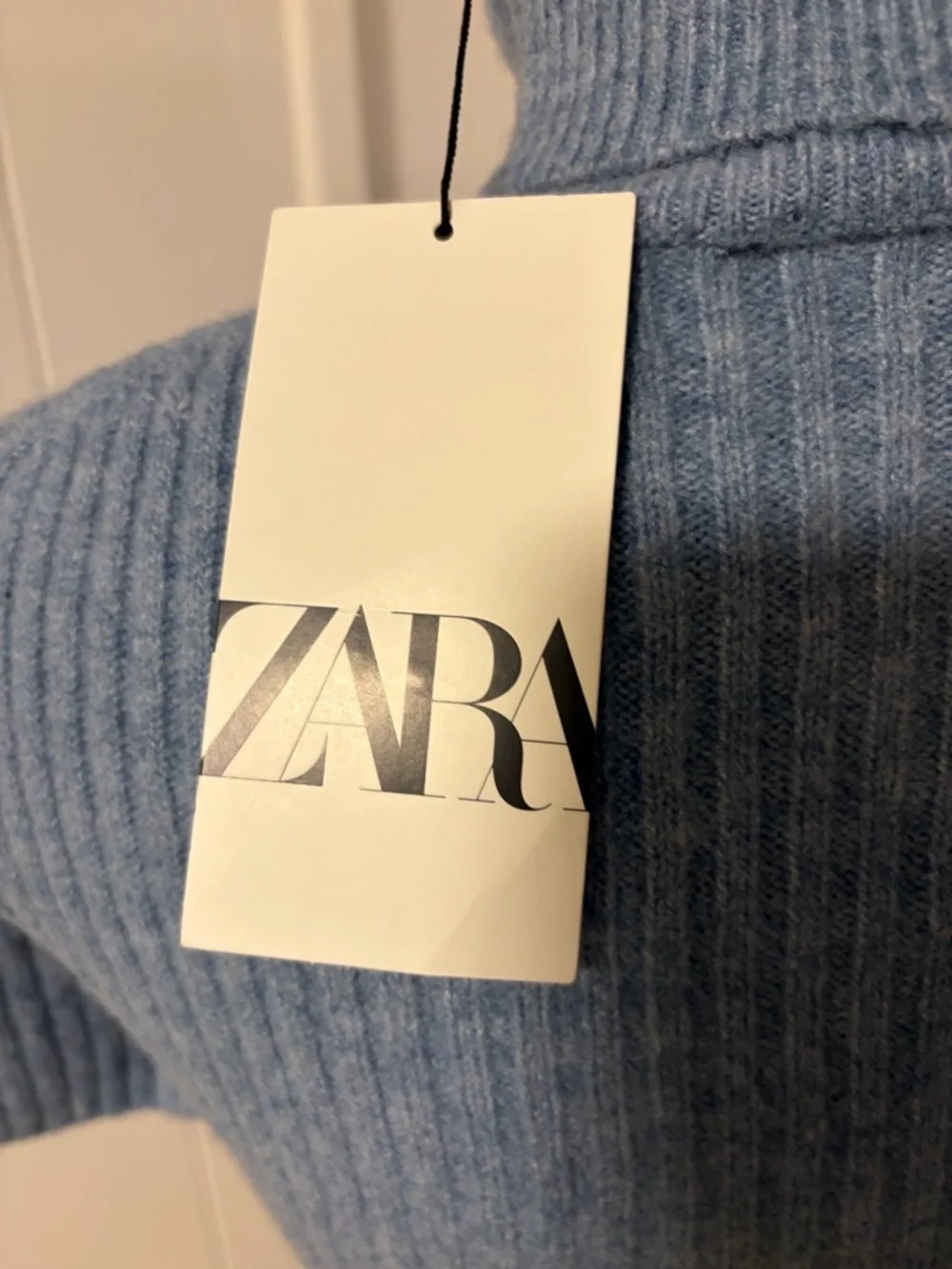 Zara Turtleneck Ribbed Short-Sleeve Sweater - Light Blue - Picture 5 of 5